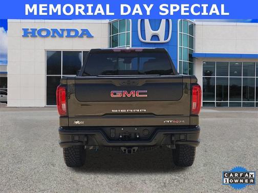2023 GMC Sierra 1500 AT4X