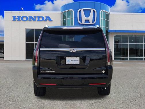 2018 Cadillac Escalade Premium Luxury