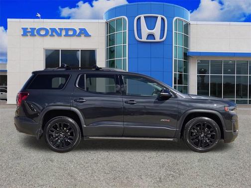 2020 GMC Acadia AT4