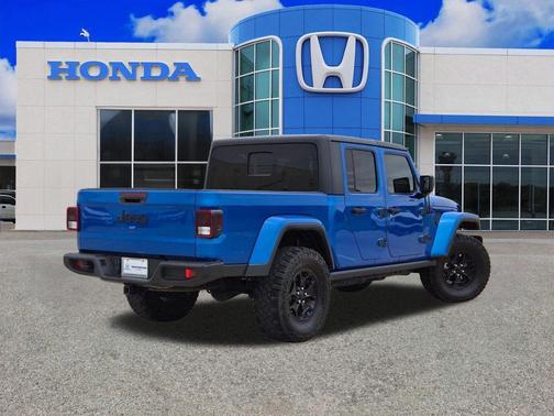 Hydro Blue Pearlcoat 2021 Jeep Gladiator Sport
