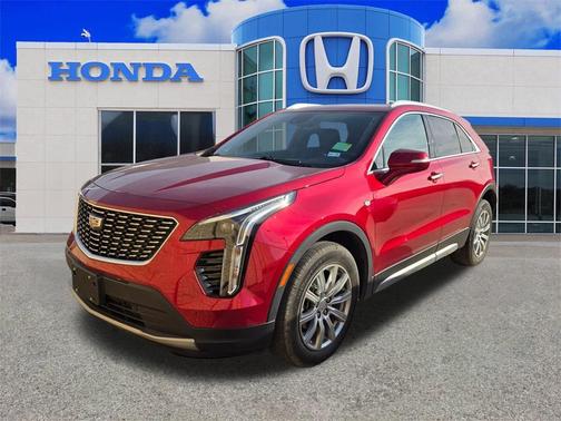 2021 Cadillac XT4 Premium Luxury