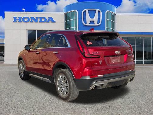 2021 Cadillac XT4 Premium Luxury