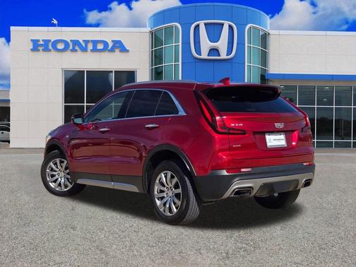 2021 Cadillac XT4 Premium Luxury