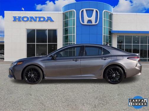 2024 Toyota Camry Hybrid XSE