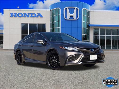 2024 Toyota Camry Hybrid XSE