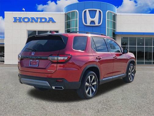 2025 Honda Pilot Touring