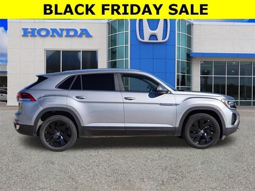 2024 Volkswagen Atlas Cross Sport 2.0T SE w/Technology