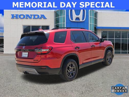 2023 Honda Pilot TrailSport