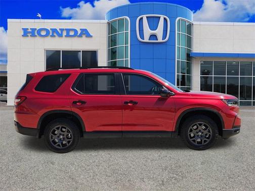 2023 Honda Pilot TrailSport