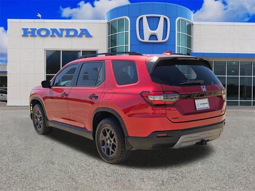2023 Honda Pilot TrailSport