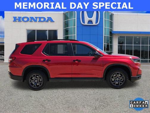 2023 Honda Pilot TrailSport