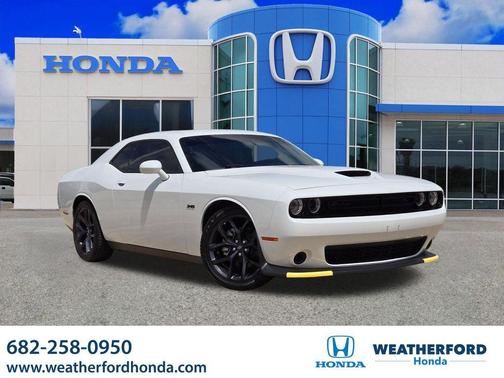 White Knuckle Clearcoat 2023 Dodge Challenger R/T