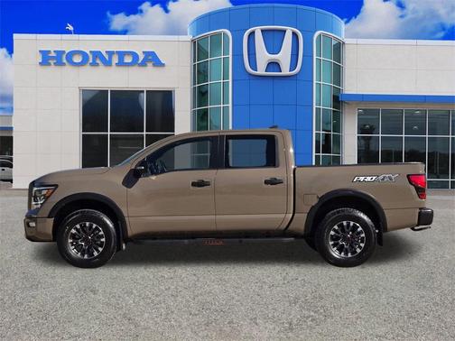 2024 Nissan Titan PRO-4X