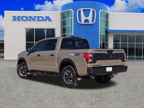2024 Nissan Titan PRO-4X