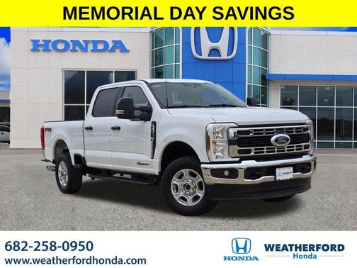 Oxford White 2025 Ford F-250 XLT
