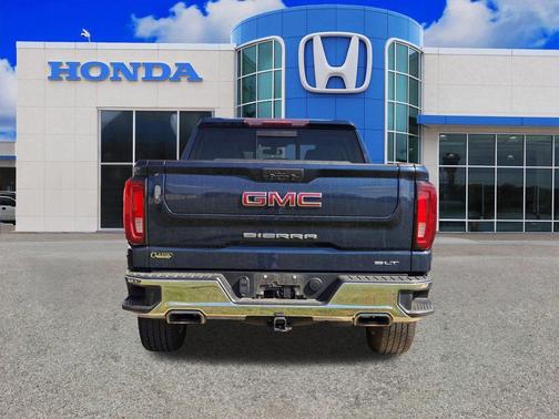 Pacific Blue Metallic 2022 GMC Sierra 1500 Limited SLT