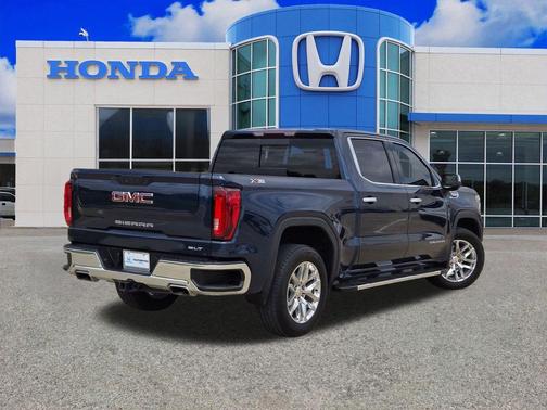 Pacific Blue Metallic 2022 GMC Sierra 1500 Limited SLT