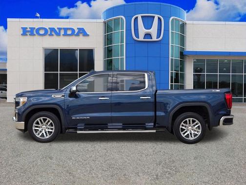 Pacific Blue Metallic 2022 GMC Sierra 1500 Limited SLT