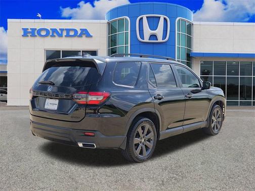 2025 Honda Pilot Sport