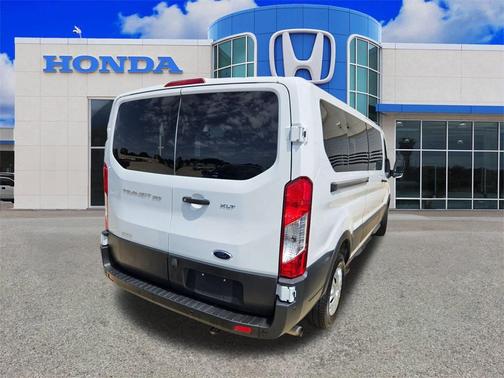 2023 Ford Transit-350 XLT