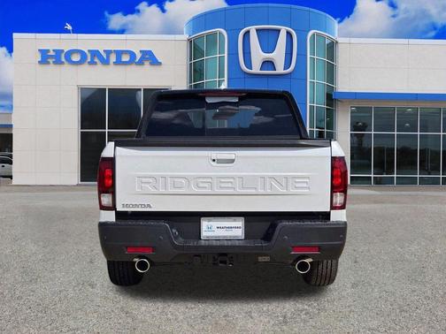 2026 Honda Ridgeline Black Edition