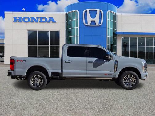 2025 Ford F-250 Platinum