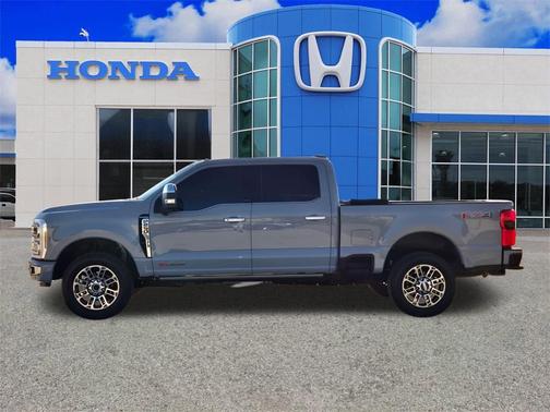 2025 Ford F-250 Platinum