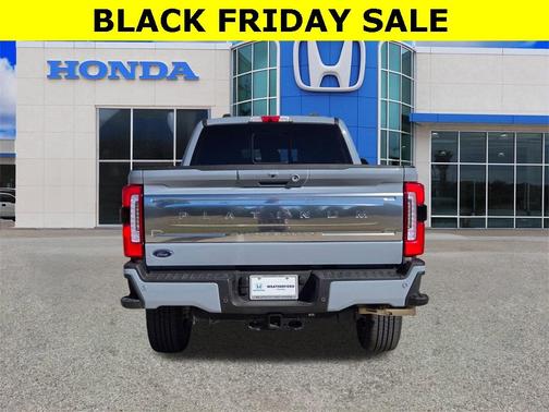 2025 Ford F-250 Platinum