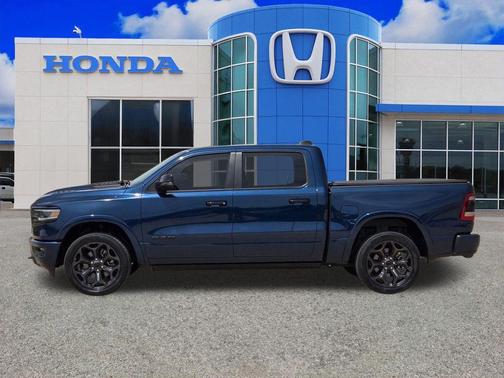 Patriot Blue Pearlcoat 2023 RAM 1500 Limited
