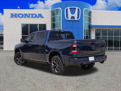 Patriot Blue Pearlcoat 2023 RAM 1500 Limited