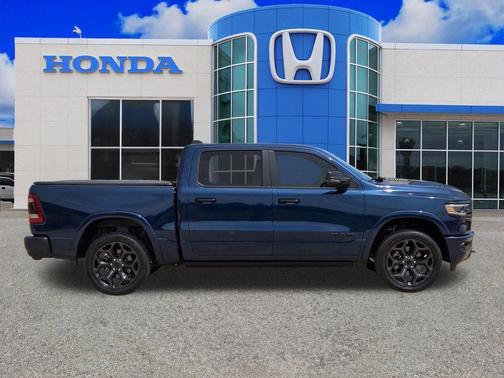 Patriot Blue Pearlcoat 2023 RAM 1500 Limited