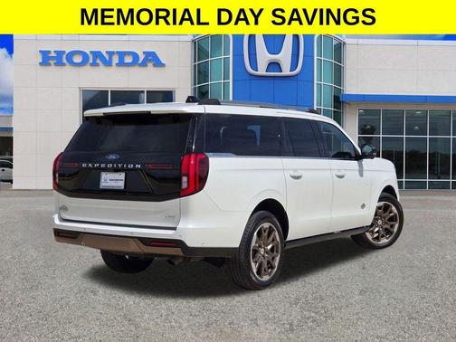 Star White 2025 Ford Expedition Max King Ranch
