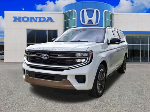 Star White 2025 Ford Expedition Max King Ranch