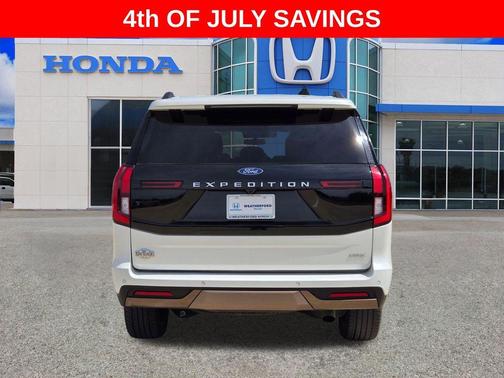 Star White 2025 Ford Expedition Max King Ranch