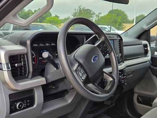 Black Metallic 2024 Ford F-250 XLT
