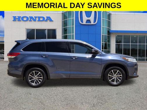 Shoreline Blue Pearl 2018 Toyota Highlander XLE