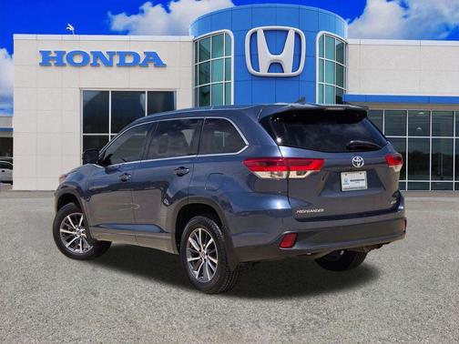Shoreline Blue Pearl 2018 Toyota Highlander XLE
