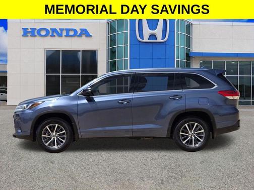 Shoreline Blue Pearl 2018 Toyota Highlander XLE
