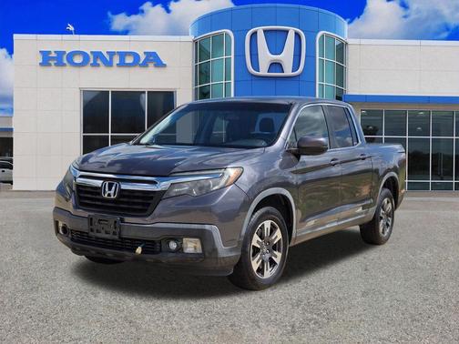 Modern Steel Metallic 2017 Honda Ridgeline RTL-T