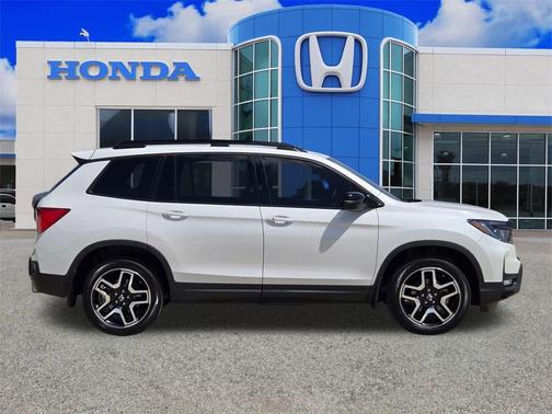 2023 Honda Passport Elite