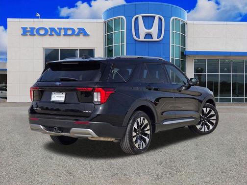 Black Metallic 2025 Ford Explorer Platinum