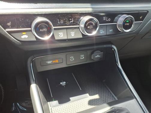 Platinum White Pearl 2026 Honda CR-V EX