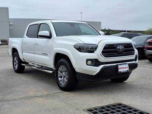 Super White 2019 Toyota Tacoma SR5