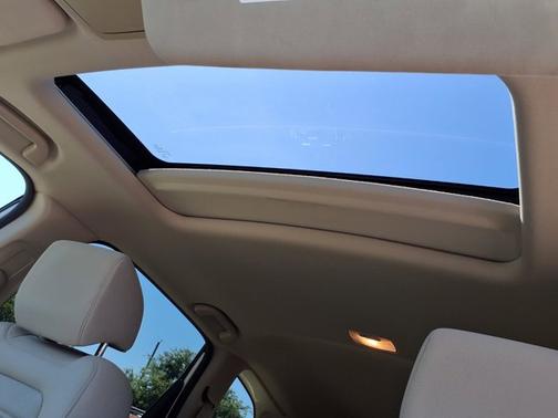 White Diamond Pearl 2018 Honda CR-V EX