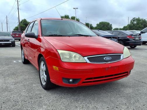 2005 Ford Focus ZX4