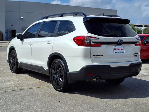 Crystal White Pearl 2023 Subaru Ascent Onyx Edition Limited