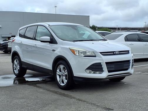 White 2014 Ford Escape SE