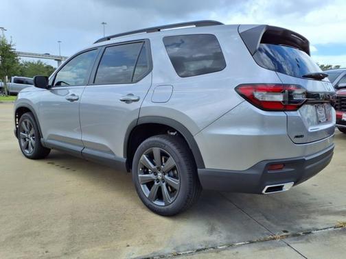 2025 Honda Pilot Sport
