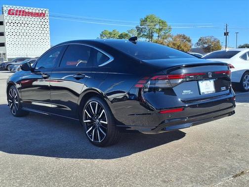 2025 Honda Accord Hybrid Touring