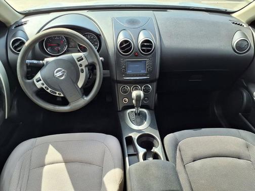 2011 Nissan Rogue SV
